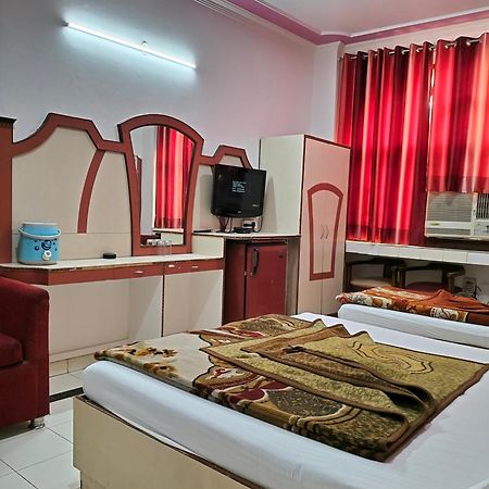 Hotel Yatri International 뉴델리 외부 사진