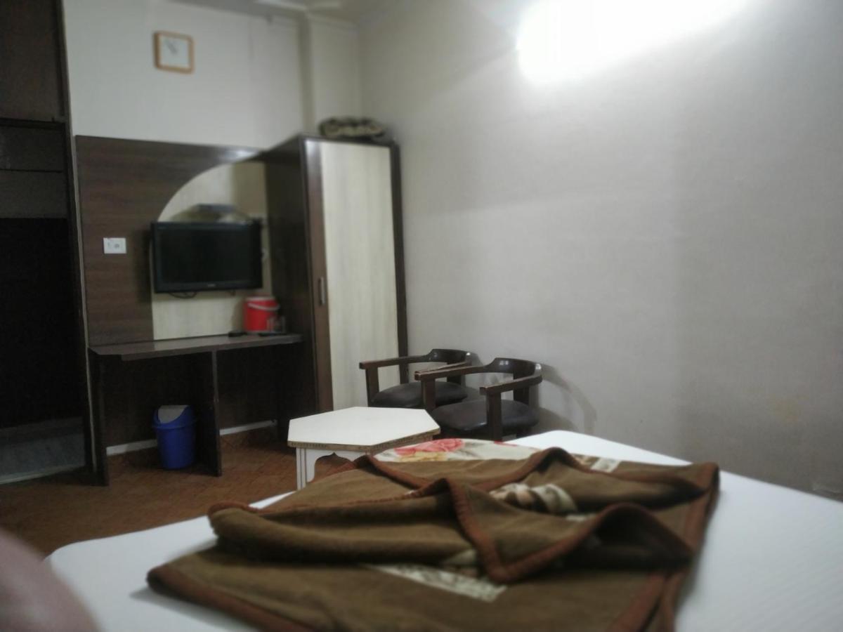Hotel Yatri International 뉴델리 외부 사진