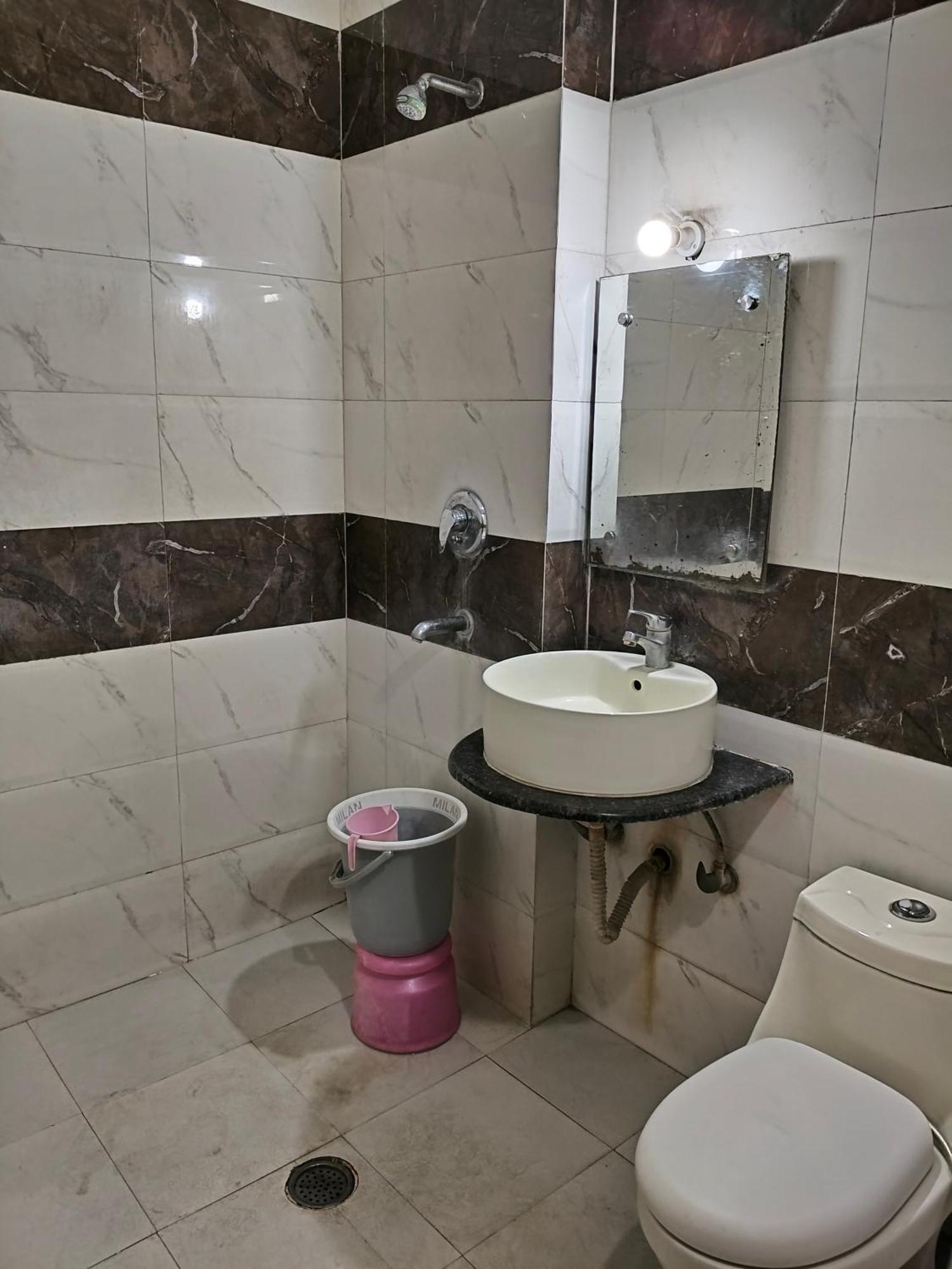 Hotel Yatri International 뉴델리 외부 사진
