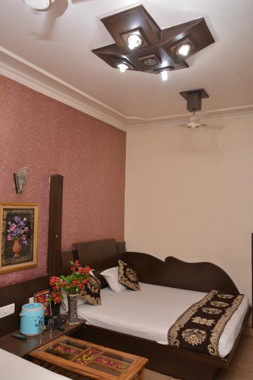 Hotel Yatri International 뉴델리 외부 사진